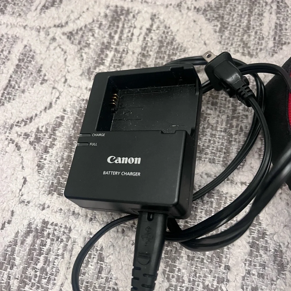 Canon Black Digital Camera with Advanced Features